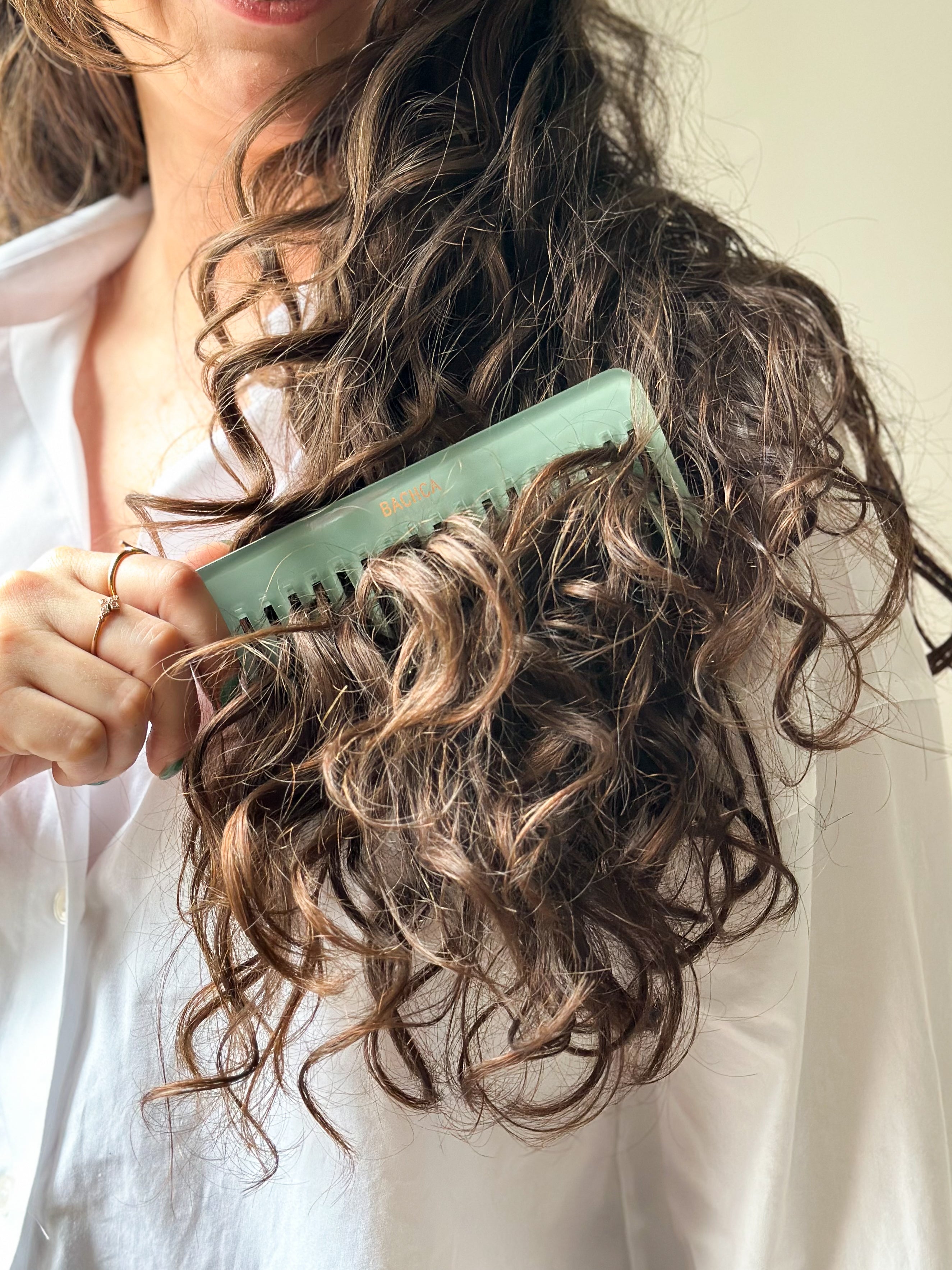How to Detangle Hair Without Breakage (Step-by-Step Guide)