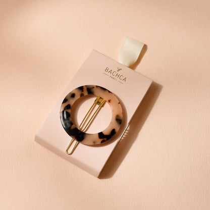 Signature Circle Clip