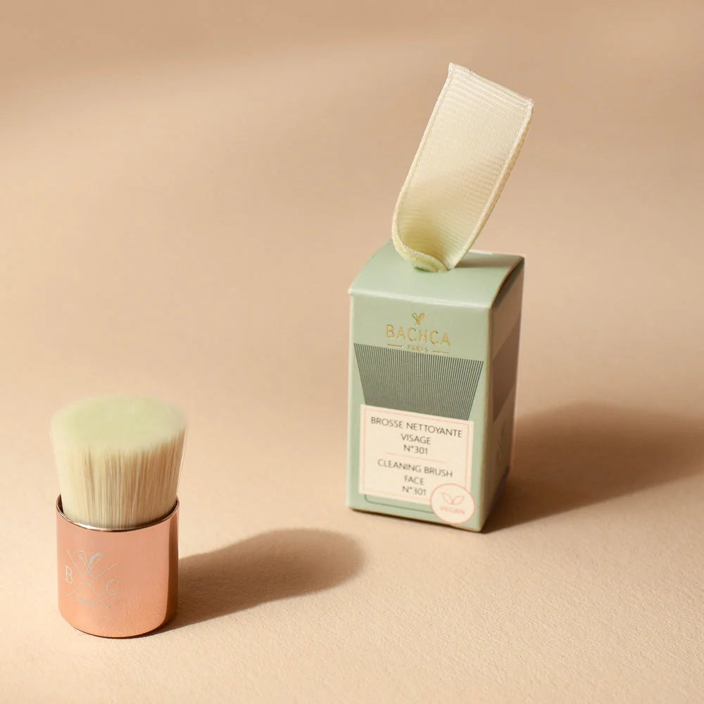 Gentle Glow Facial Brush