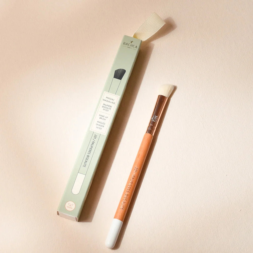 Angled Eyeshadow Brush