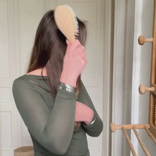 Gloss and Detangling Hair Brush